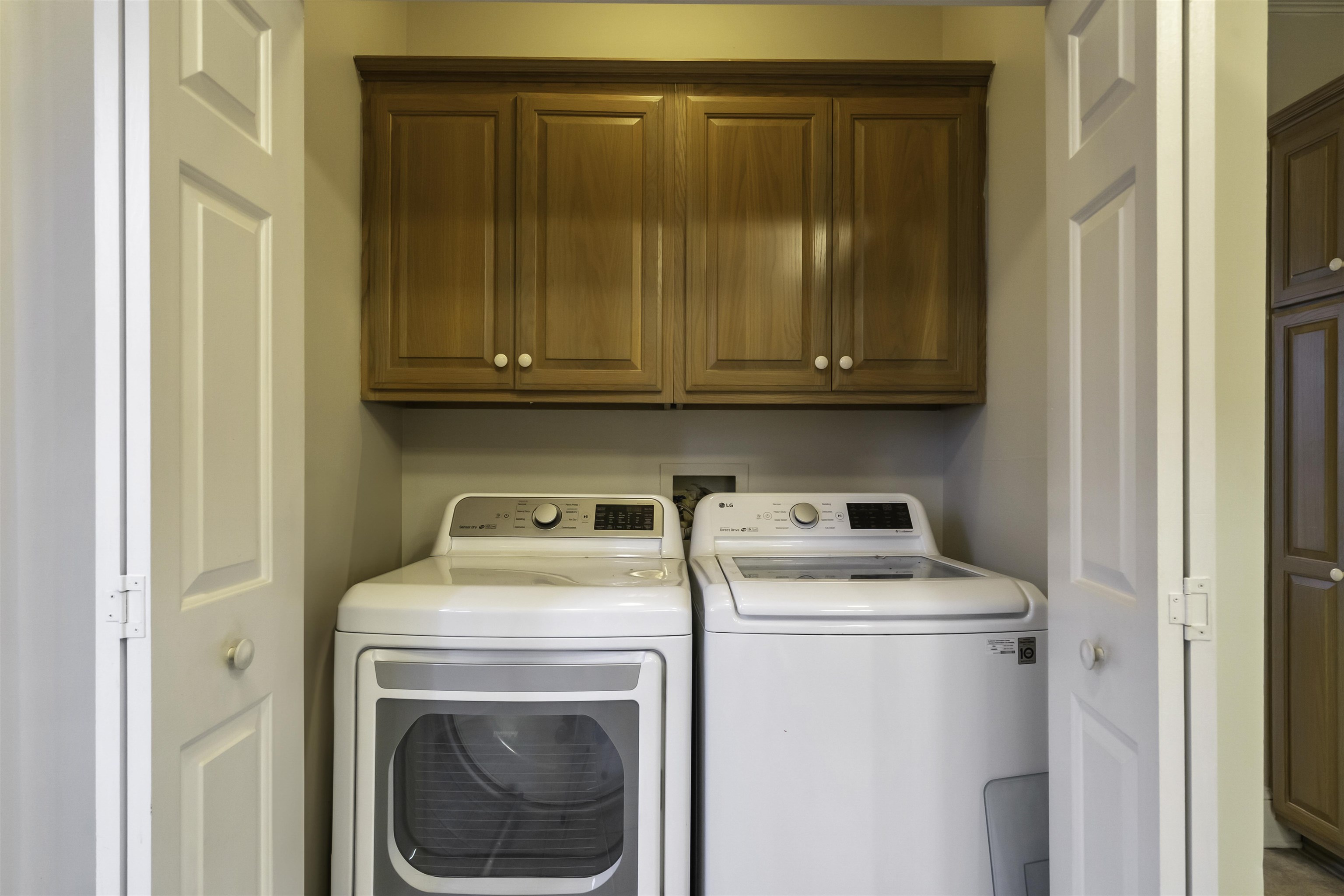 Memphis, Tennessee 38119, United States, 3 Bedrooms Bedrooms, ,3 BathroomsBathrooms,Residential,Pending,9161