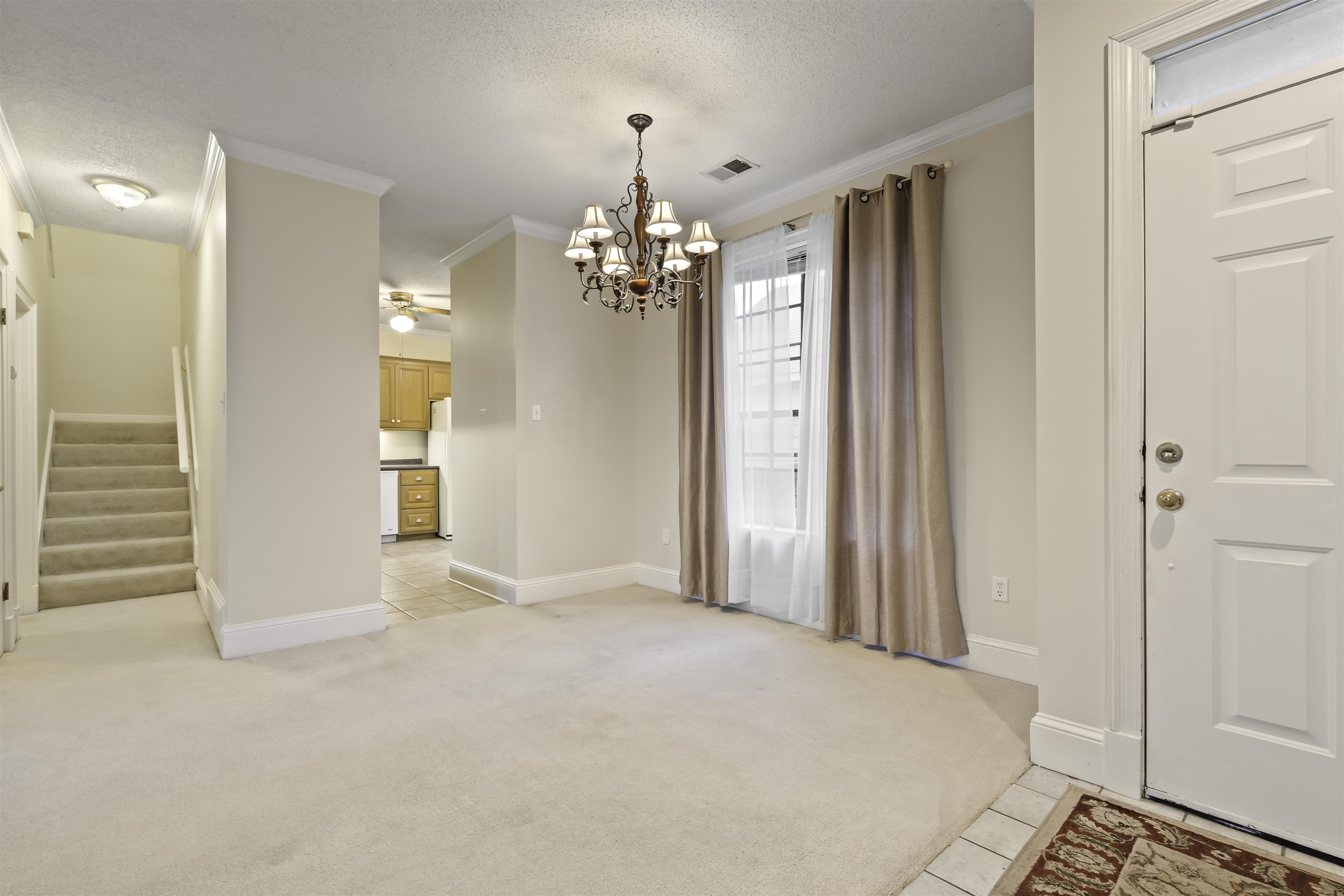 Memphis, Tennessee 38119, United States, 3 Bedrooms Bedrooms, ,3 BathroomsBathrooms,Residential,Pending,9161