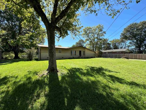 MLS: 10196262