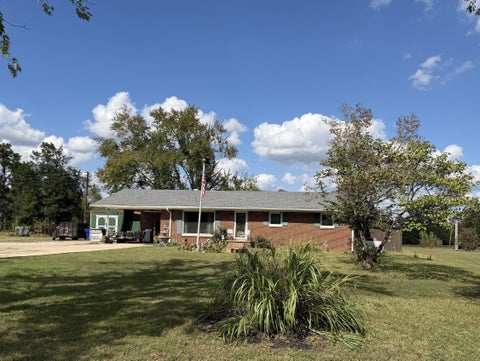 Photo of 457 VINE ST, Savannah, TN 38372 (MLS # 10232593)