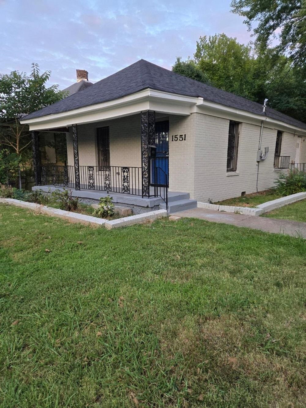 Photo 1 of 3 — 1551 VICTOR ST, Memphis, TN 38106
