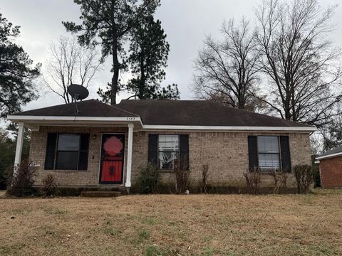 Photo of 6483 S COPPER VALLEY DR, Memphis, TN 38141 (MLS # 10211685)