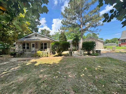 Photo of 700 HARBERT DR, Savannah, TN 38372 (MLS # 10204917)