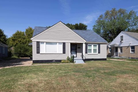 Photo of 1111 N WATKINS AVE, Memphis, TN 38107 (MLS # 10214942)