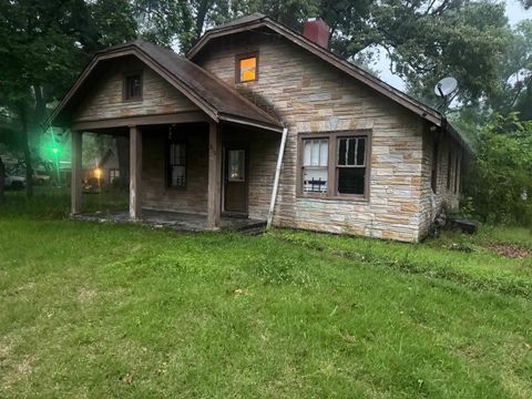 Photo of 810 HALE RD, Memphis, TN 38116 (MLS # 10222249)