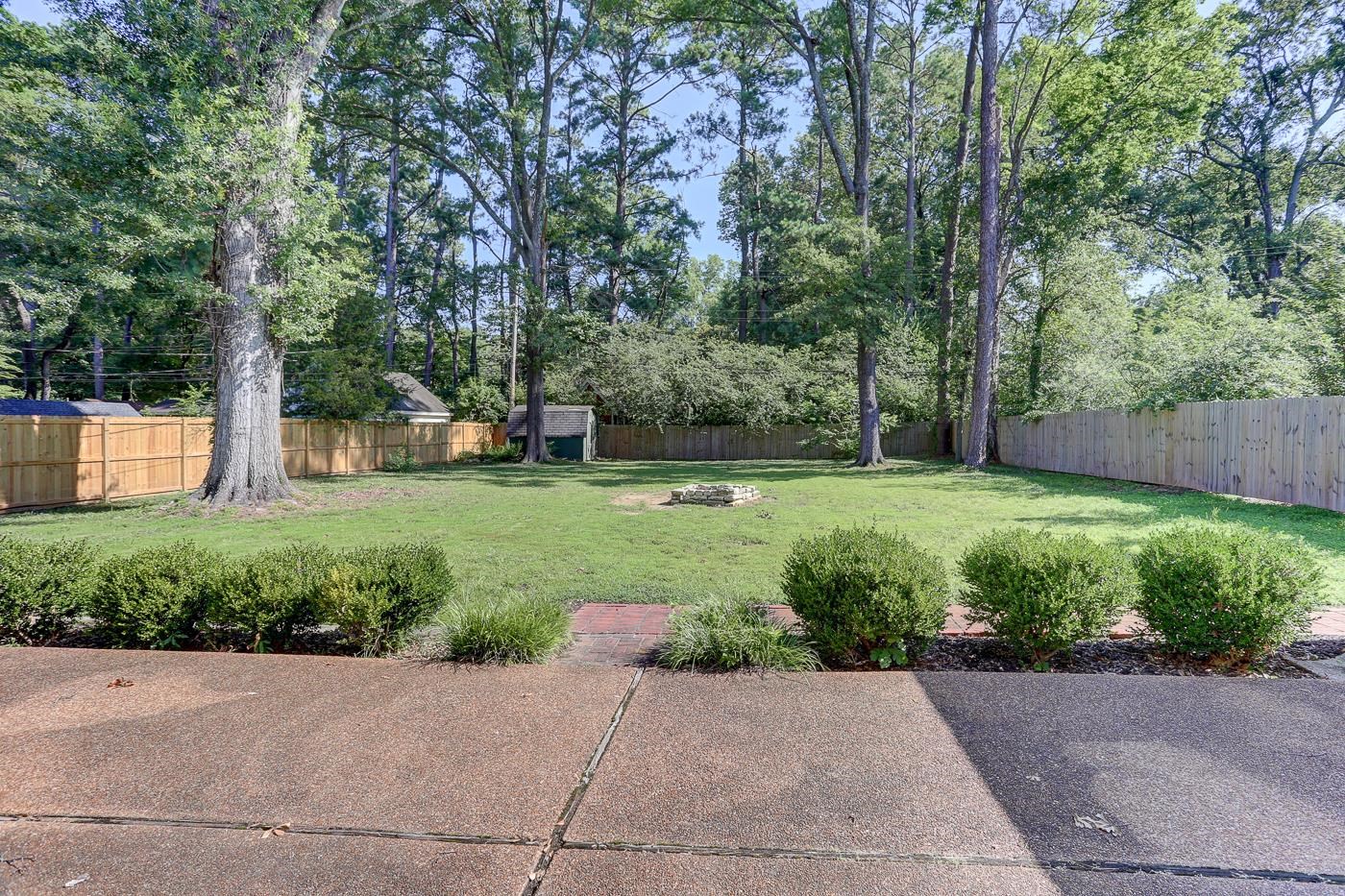 Memphis, Tennessee 38117, United States, 4 Bedrooms Bedrooms, ,3 BathroomsBathrooms,Residential,Active,225306