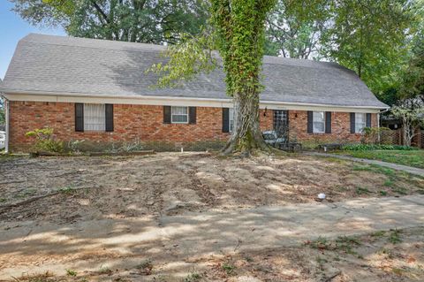 Photo of 3083 EMERALD ST, Memphis, TN 38115 (MLS # 10219679)
