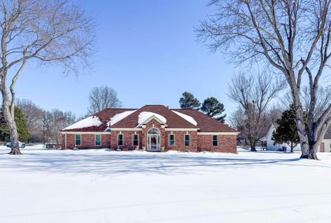 Photo of 21 ASHLEY LN, Brighton, TN 38011 (MLS # 10213883)