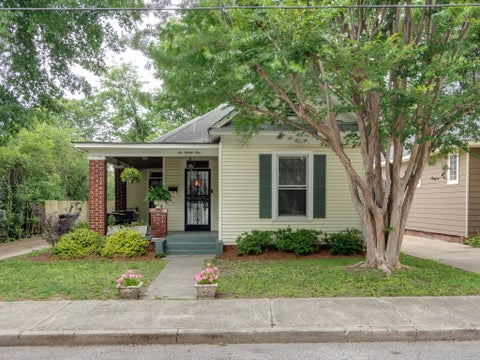 Photo of 699 NEW YORK ST, Memphis, TN 38104 (MLS # 10229945)
