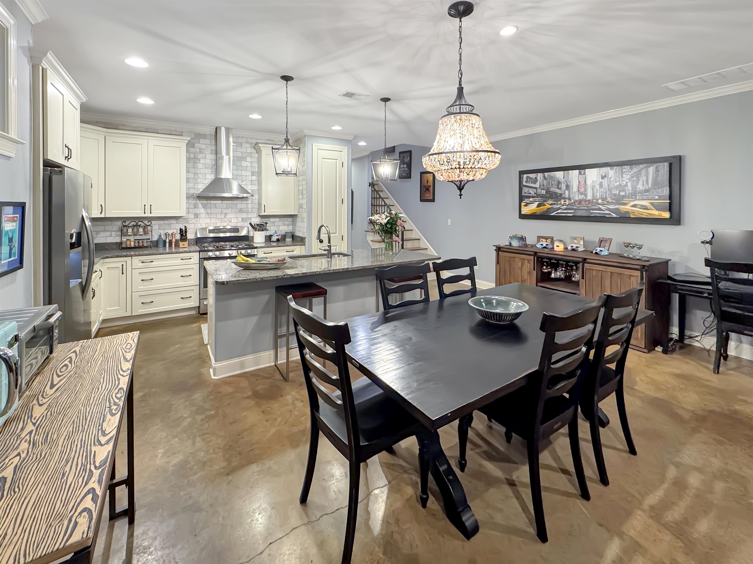 Memphis, Tennessee 38103, United States, 3 Bedrooms Bedrooms, ,3 BathroomsBathrooms,Residential,Active,722