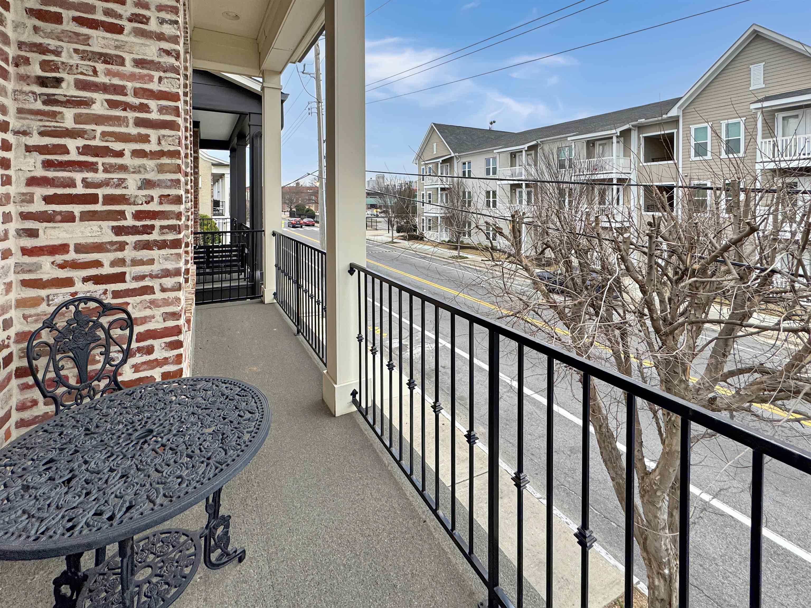 Memphis, Tennessee 38103, United States, 3 Bedrooms Bedrooms, ,3 BathroomsBathrooms,Residential,Active,722