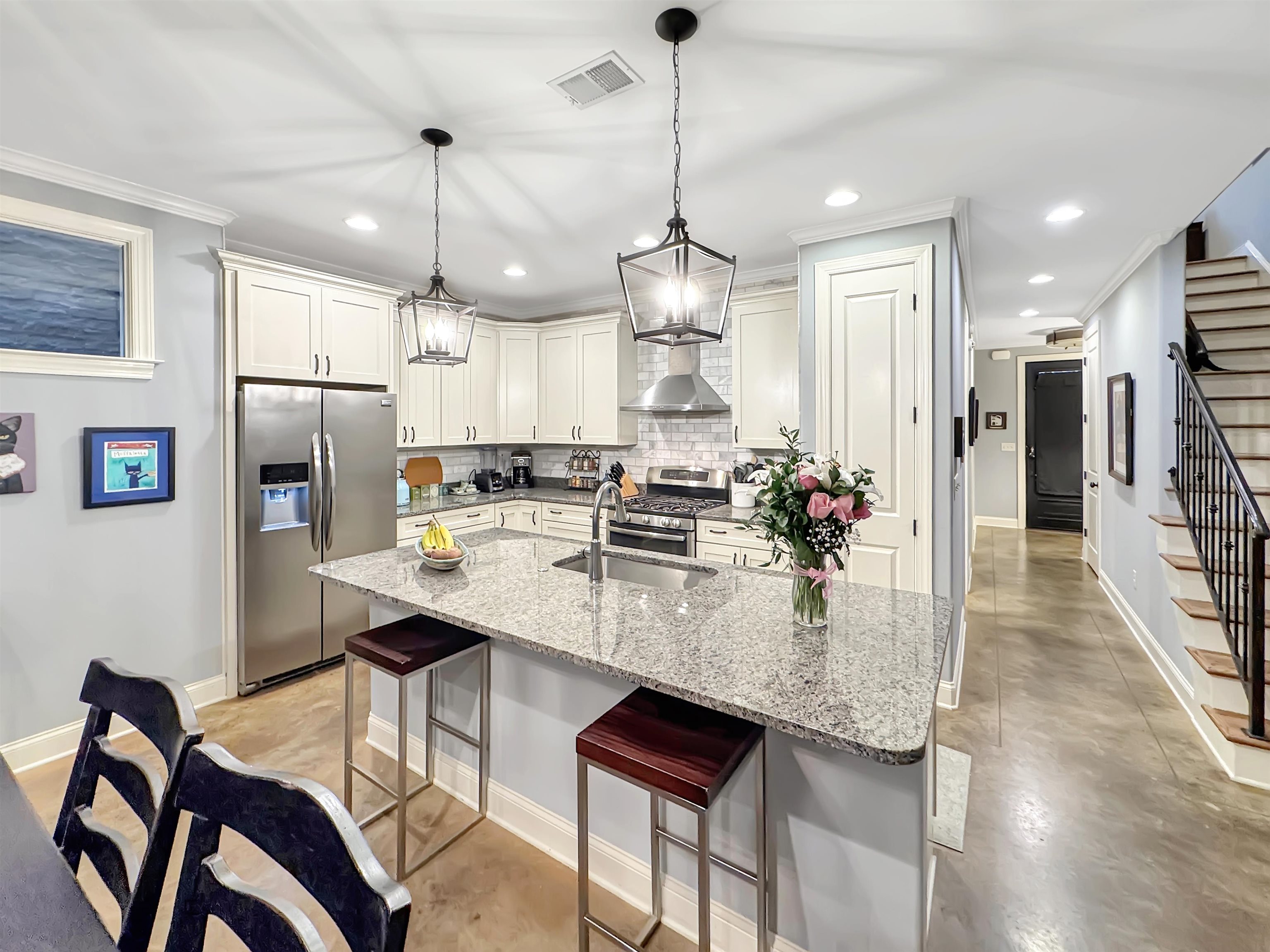 Memphis, Tennessee 38103, United States, 3 Bedrooms Bedrooms, ,3 BathroomsBathrooms,Residential,Active,722