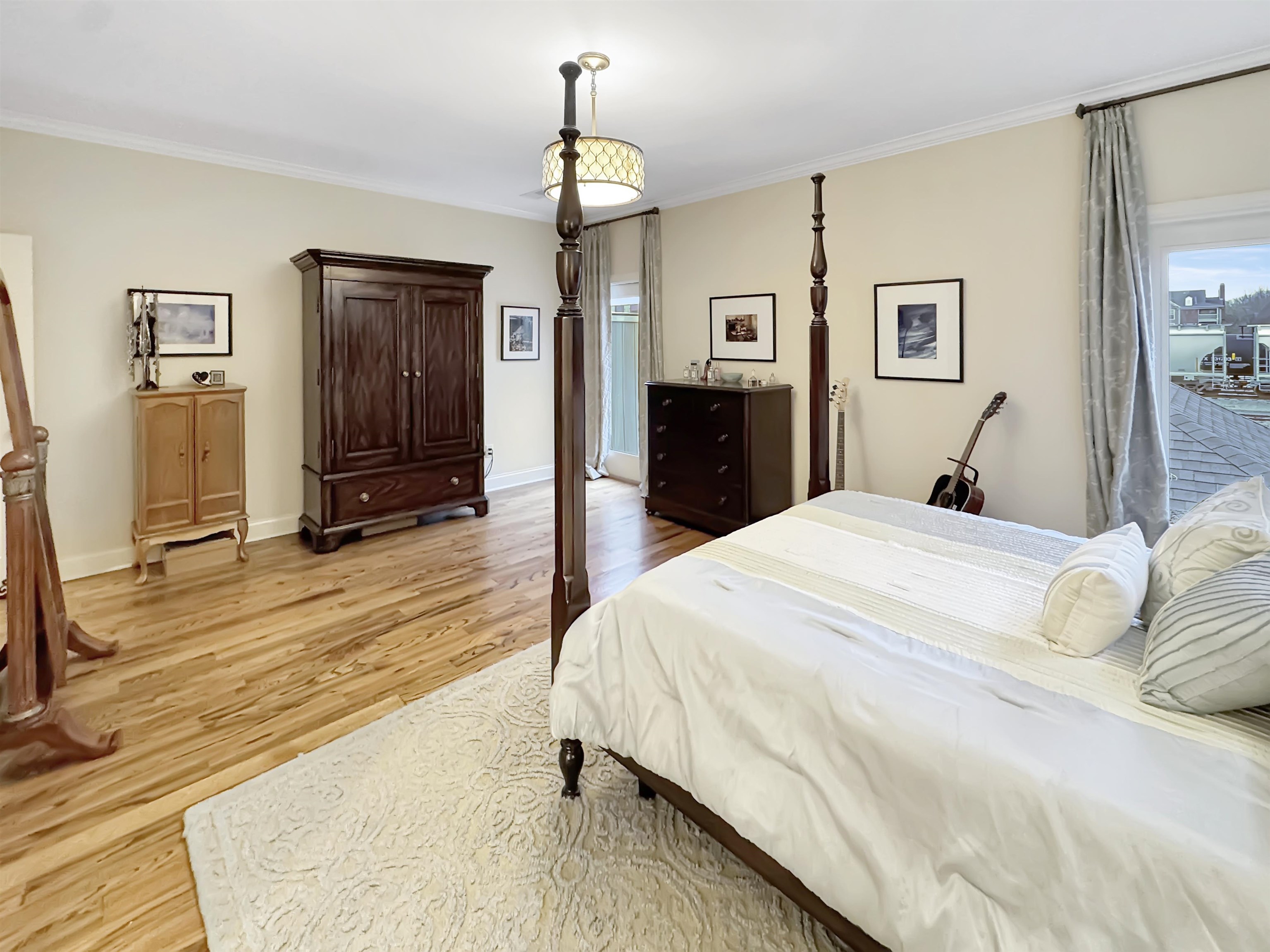 Memphis, Tennessee 38103, United States, 3 Bedrooms Bedrooms, ,3 BathroomsBathrooms,Residential,Active,722