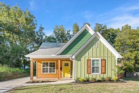 Photo of 372 EDITH AVE, Memphis, TN 38126 (MLS # 10205870)