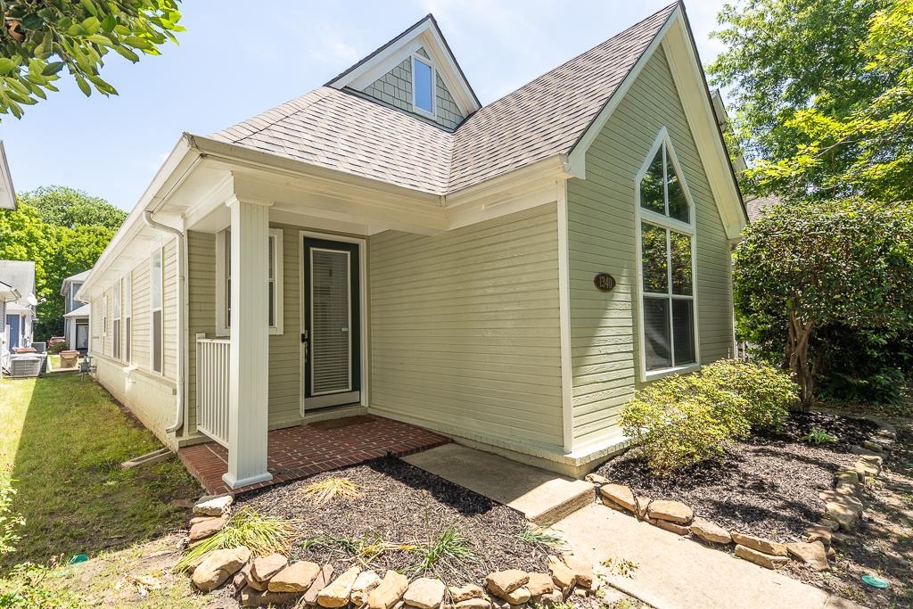 1340 ISLAND TOWN DR
