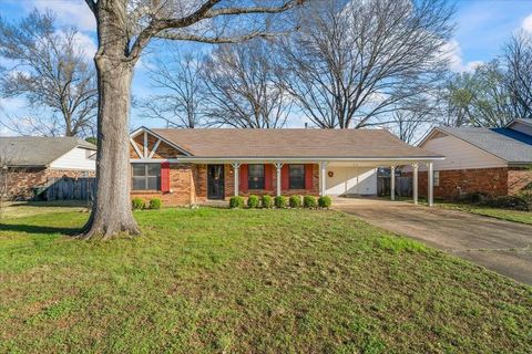 Photo of 6824 DAWNHILL RD, Bartlett, TN 38135 (MLS # 10216659)