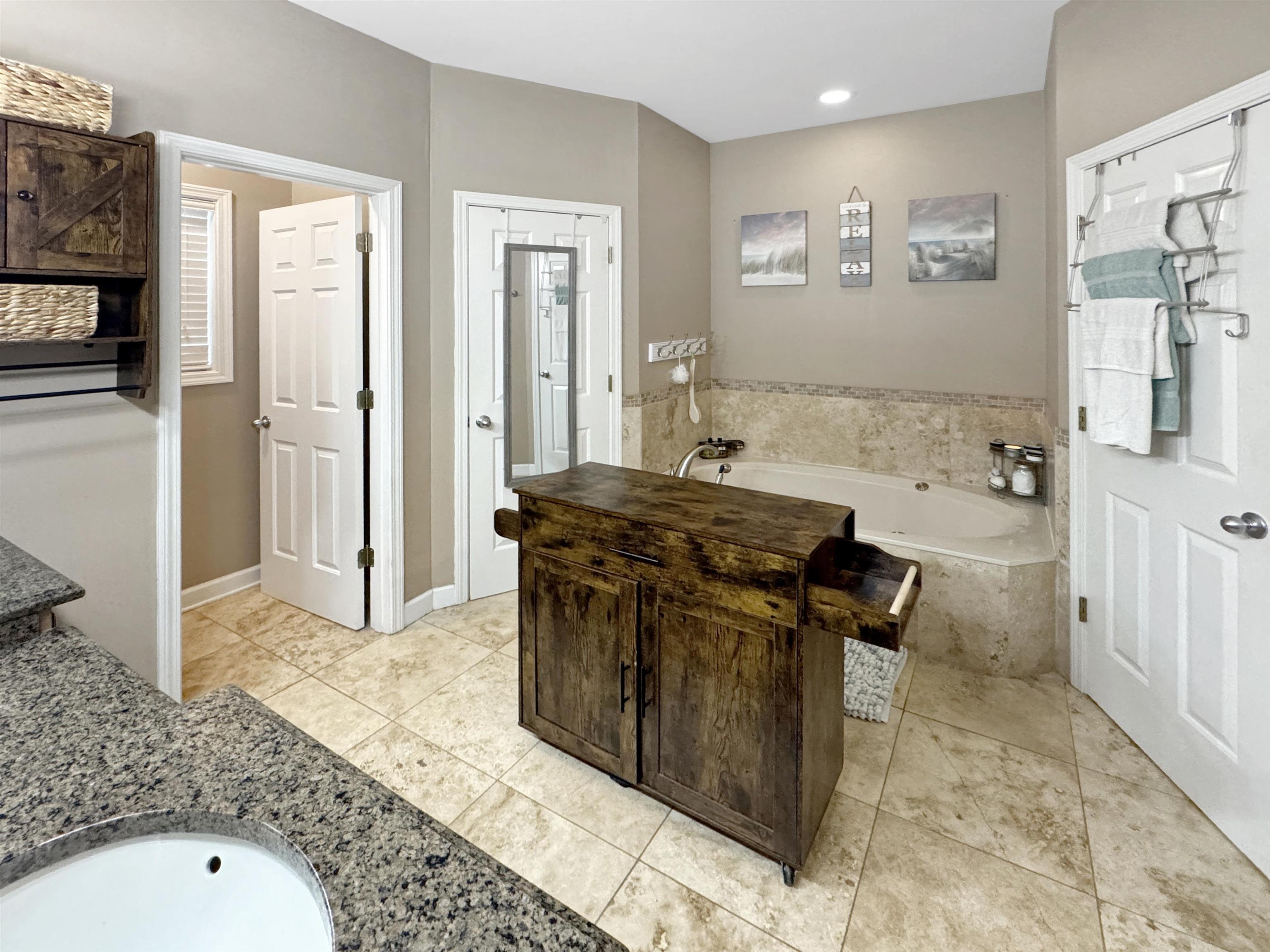 Atoka, Tennessee 38004, United States, 4 Bedrooms Bedrooms, ,3 BathroomsBathrooms,Residential,Active,252037