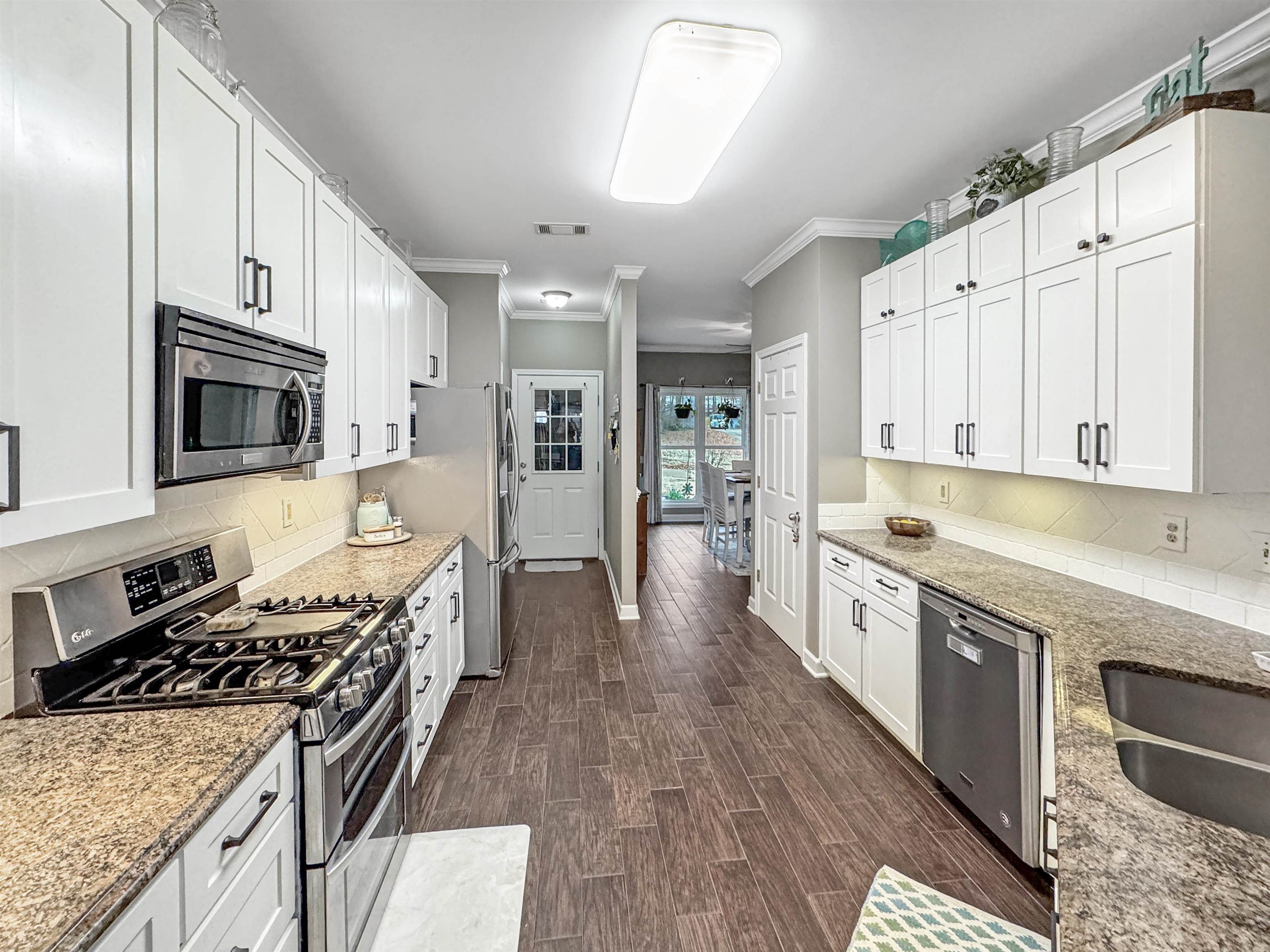 Atoka, Tennessee 38004, United States, 4 Bedrooms Bedrooms, ,3 BathroomsBathrooms,Residential,Active,252037