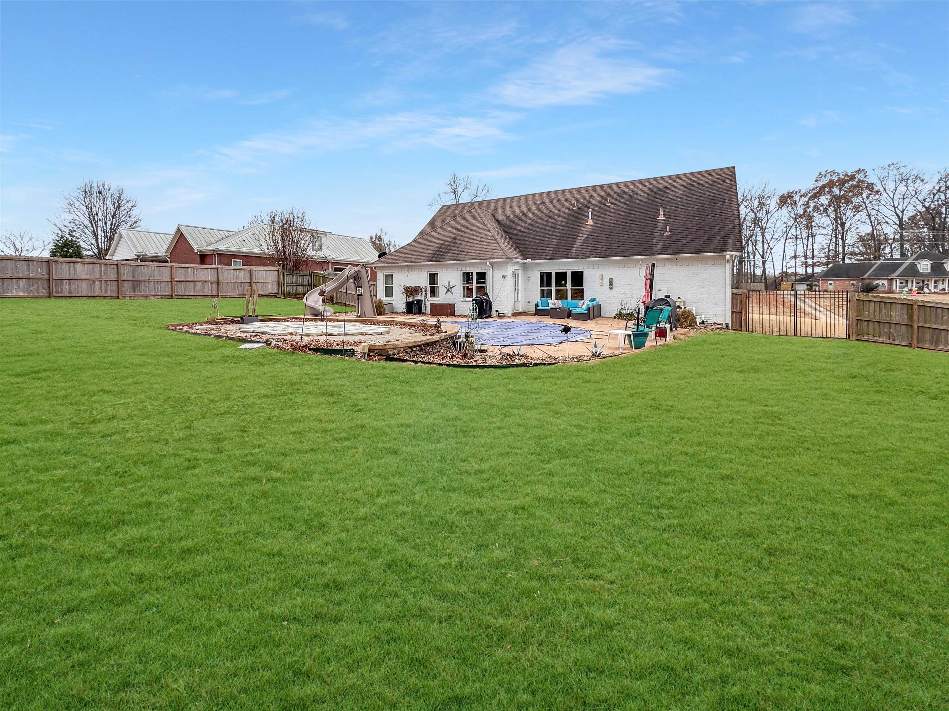 Atoka, Tennessee 38004, United States, 4 Bedrooms Bedrooms, ,3 BathroomsBathrooms,Residential,Active,252037