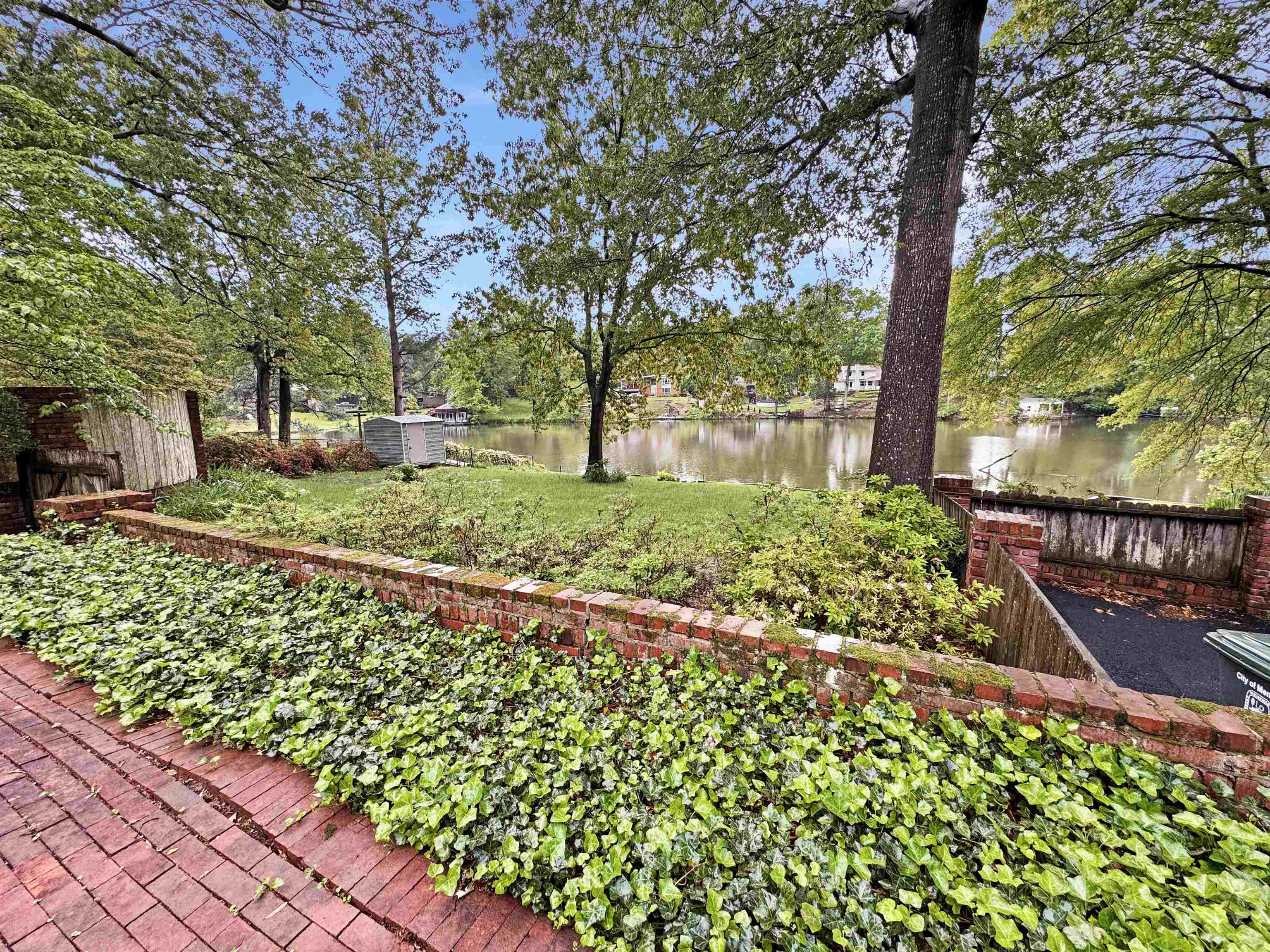 Memphis, Tennessee 38128, United States, 5 Bedrooms Bedrooms, ,3 BathroomsBathrooms,Residential,Pending,122653