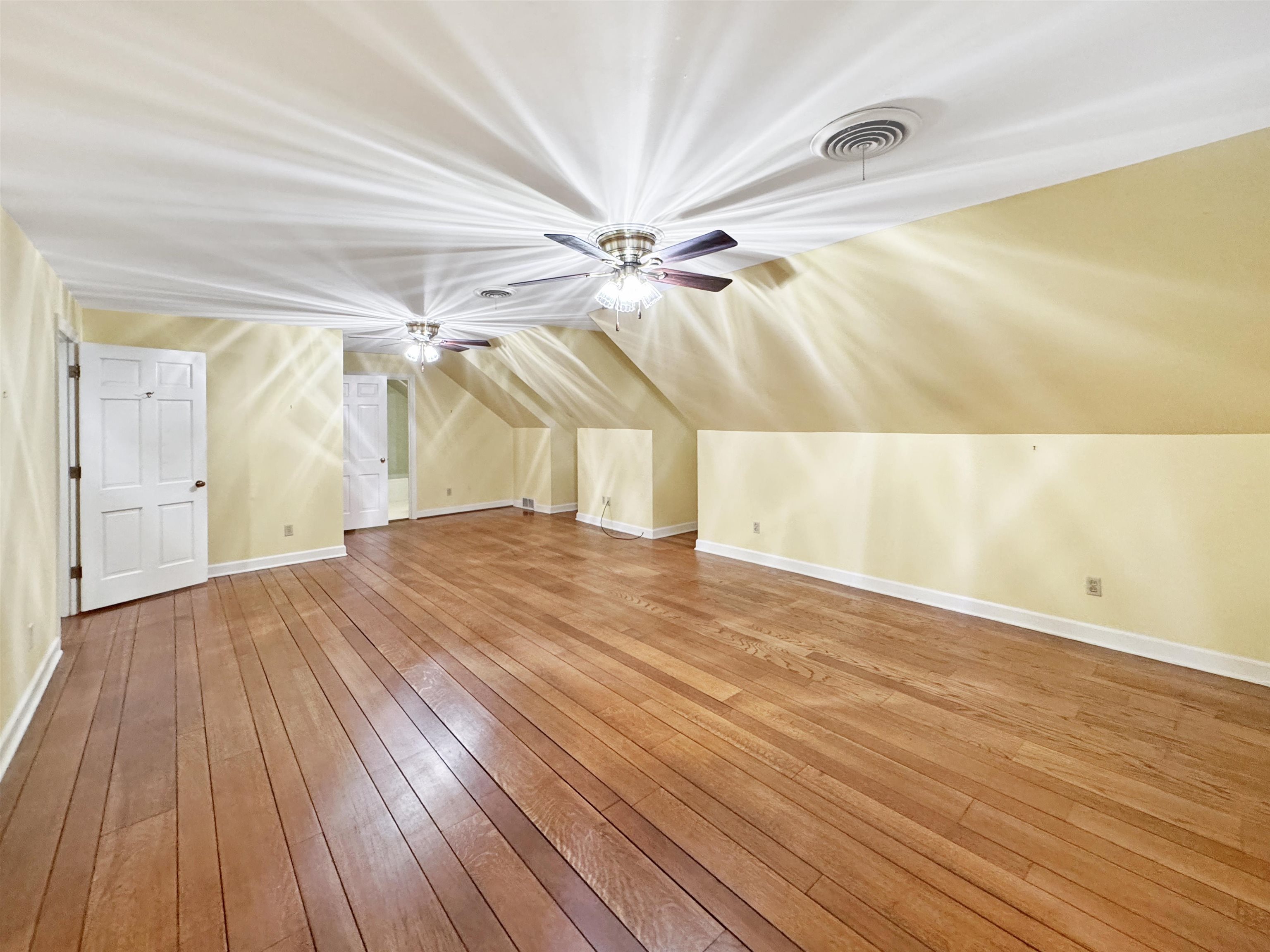 Memphis, Tennessee 38128, United States, 5 Bedrooms Bedrooms, ,3 BathroomsBathrooms,Residential,Pending,122653