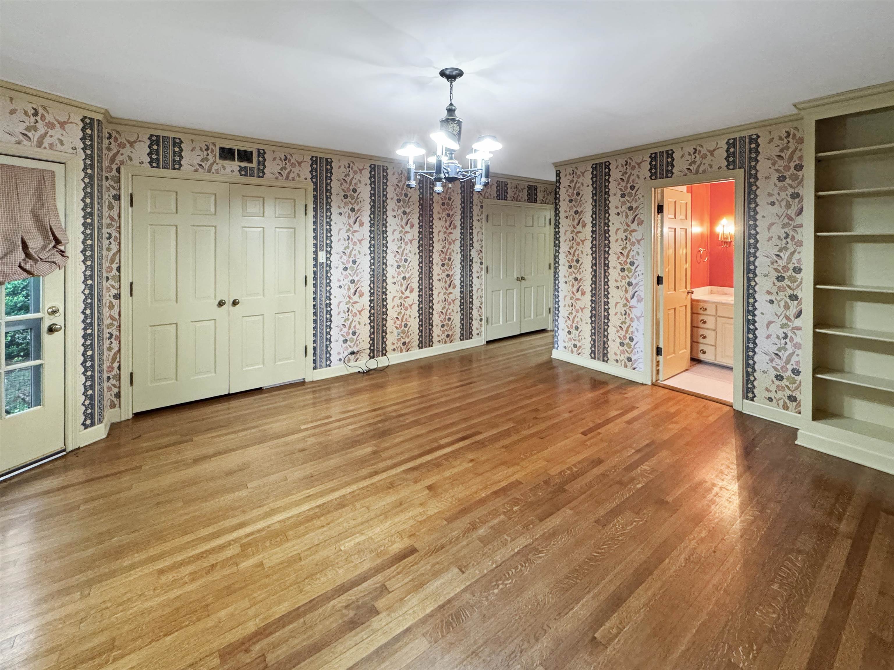 Memphis, Tennessee 38128, United States, 5 Bedrooms Bedrooms, ,3 BathroomsBathrooms,Residential,Pending,122653