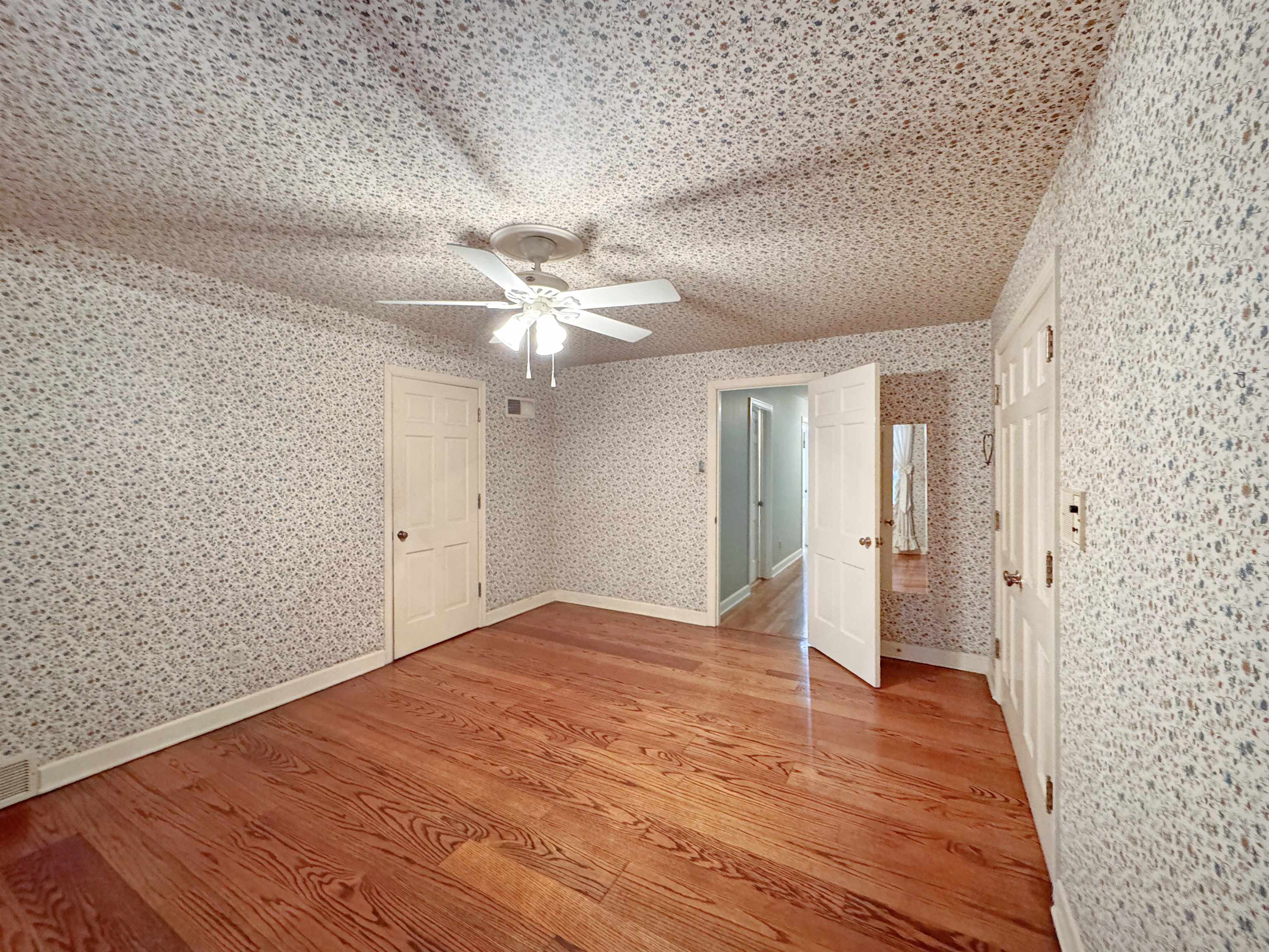 Memphis, Tennessee 38128, United States, 5 Bedrooms Bedrooms, ,3 BathroomsBathrooms,Residential,Pending,122653