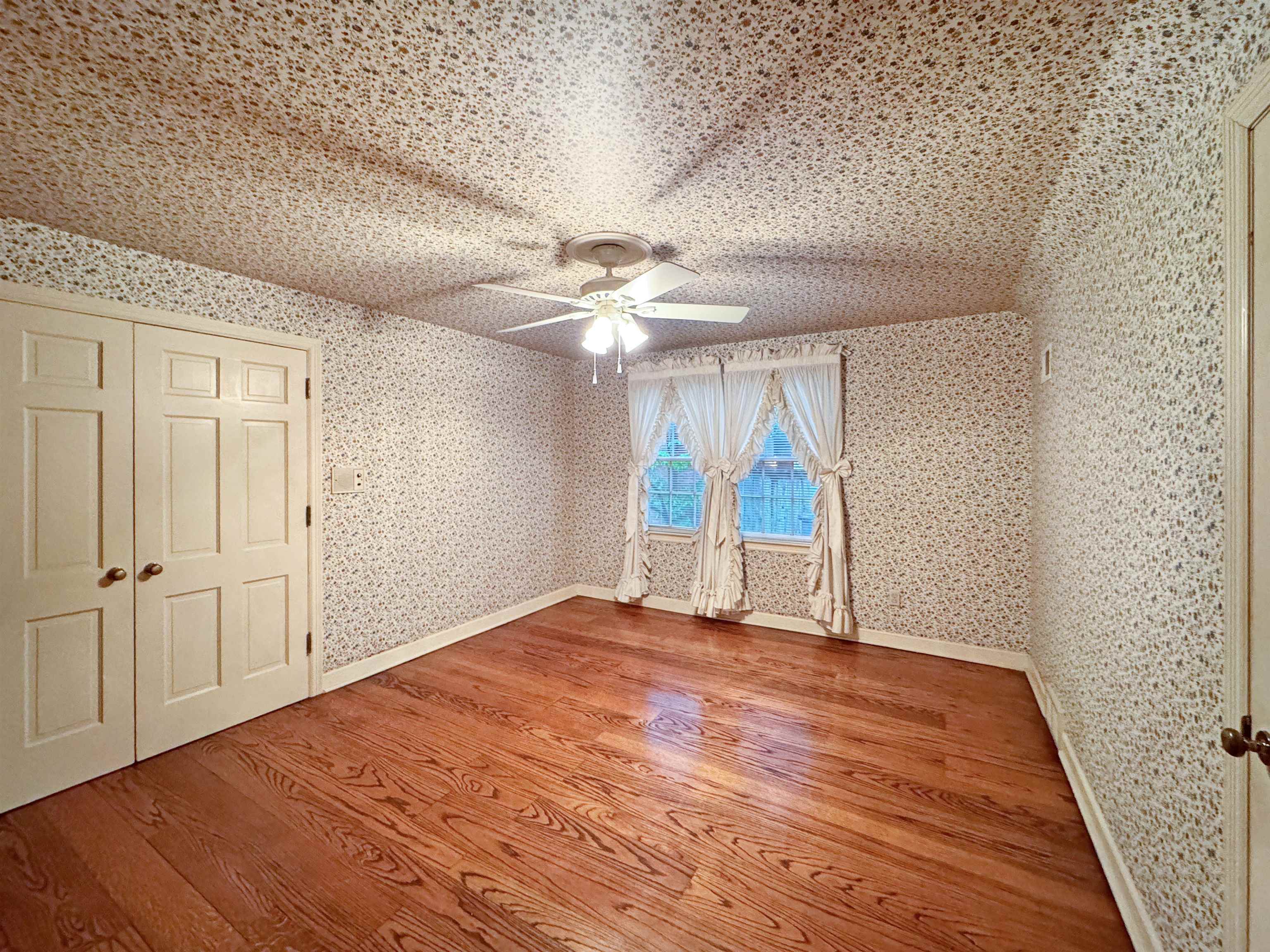 Memphis, Tennessee 38128, United States, 5 Bedrooms Bedrooms, ,3 BathroomsBathrooms,Residential,Pending,122653