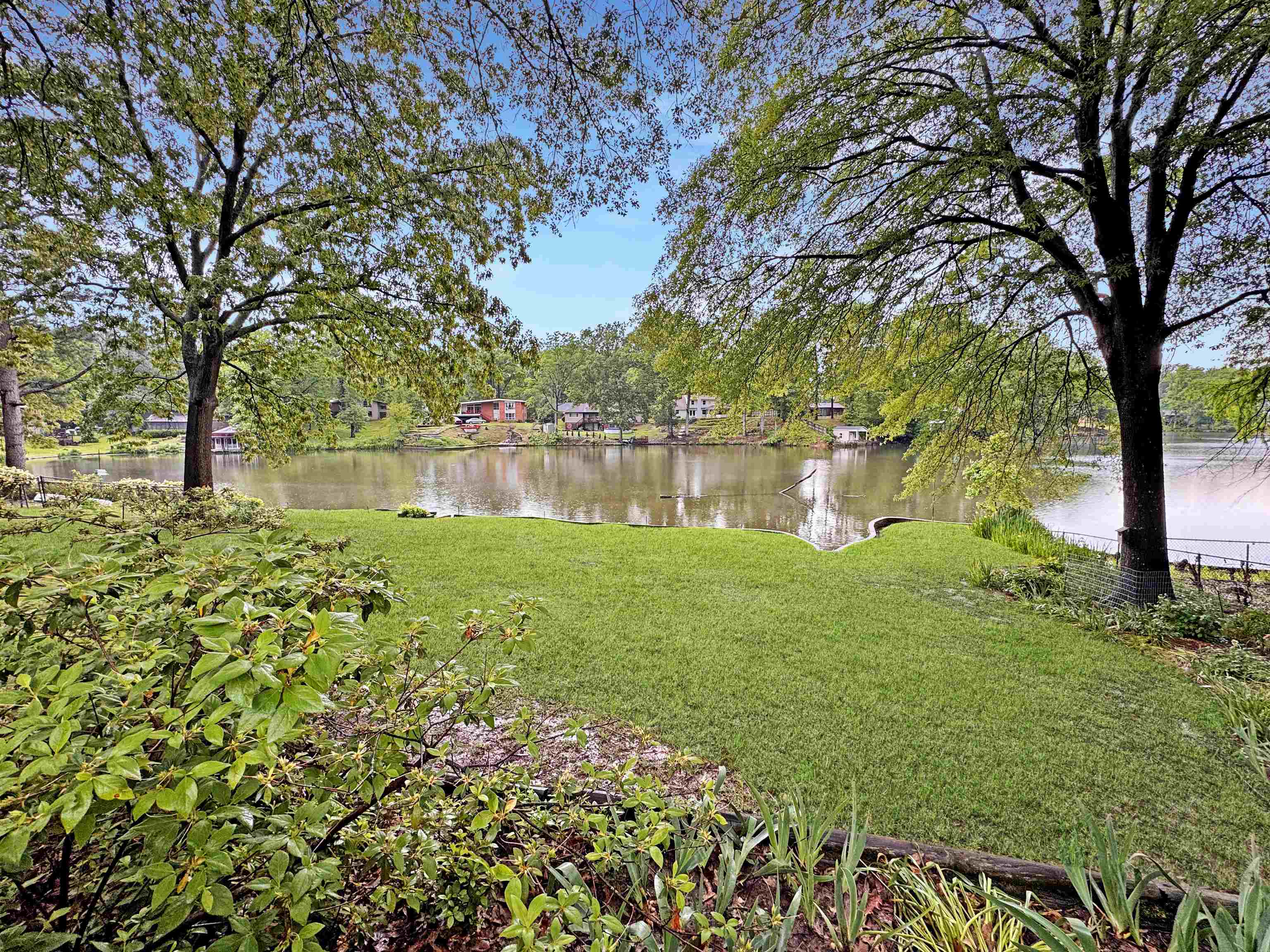 Memphis, Tennessee 38128, United States, 5 Bedrooms Bedrooms, ,3 BathroomsBathrooms,Residential,Pending,122653