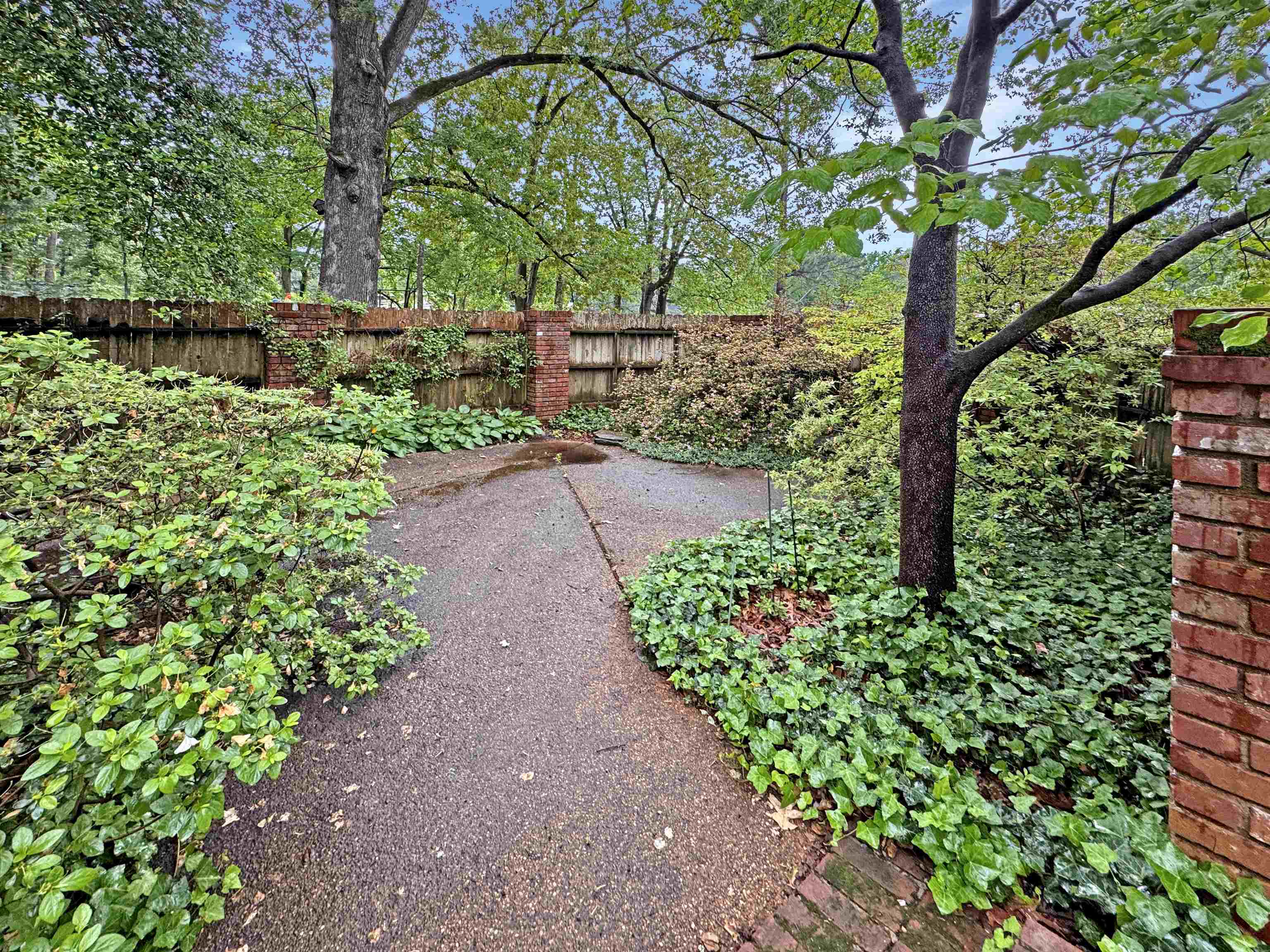 Memphis, Tennessee 38128, United States, 5 Bedrooms Bedrooms, ,3 BathroomsBathrooms,Residential,Pending,122653