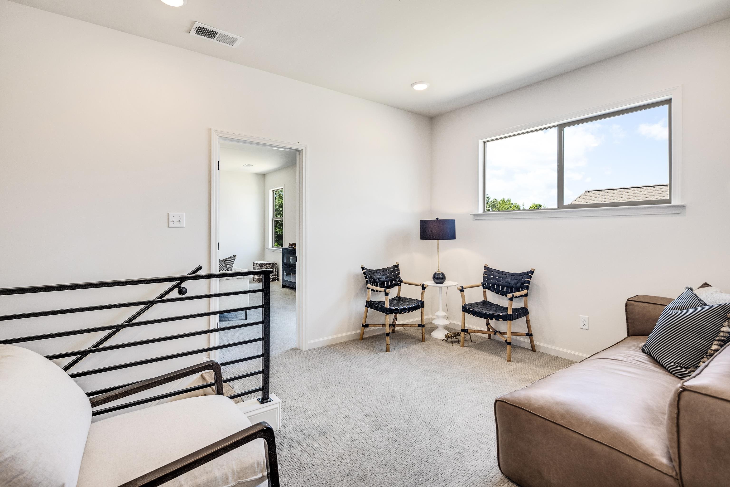 Arlington, Tennessee 38002, United States, 5 Bedrooms Bedrooms, ,3 BathroomsBathrooms,Residential,Active,45407