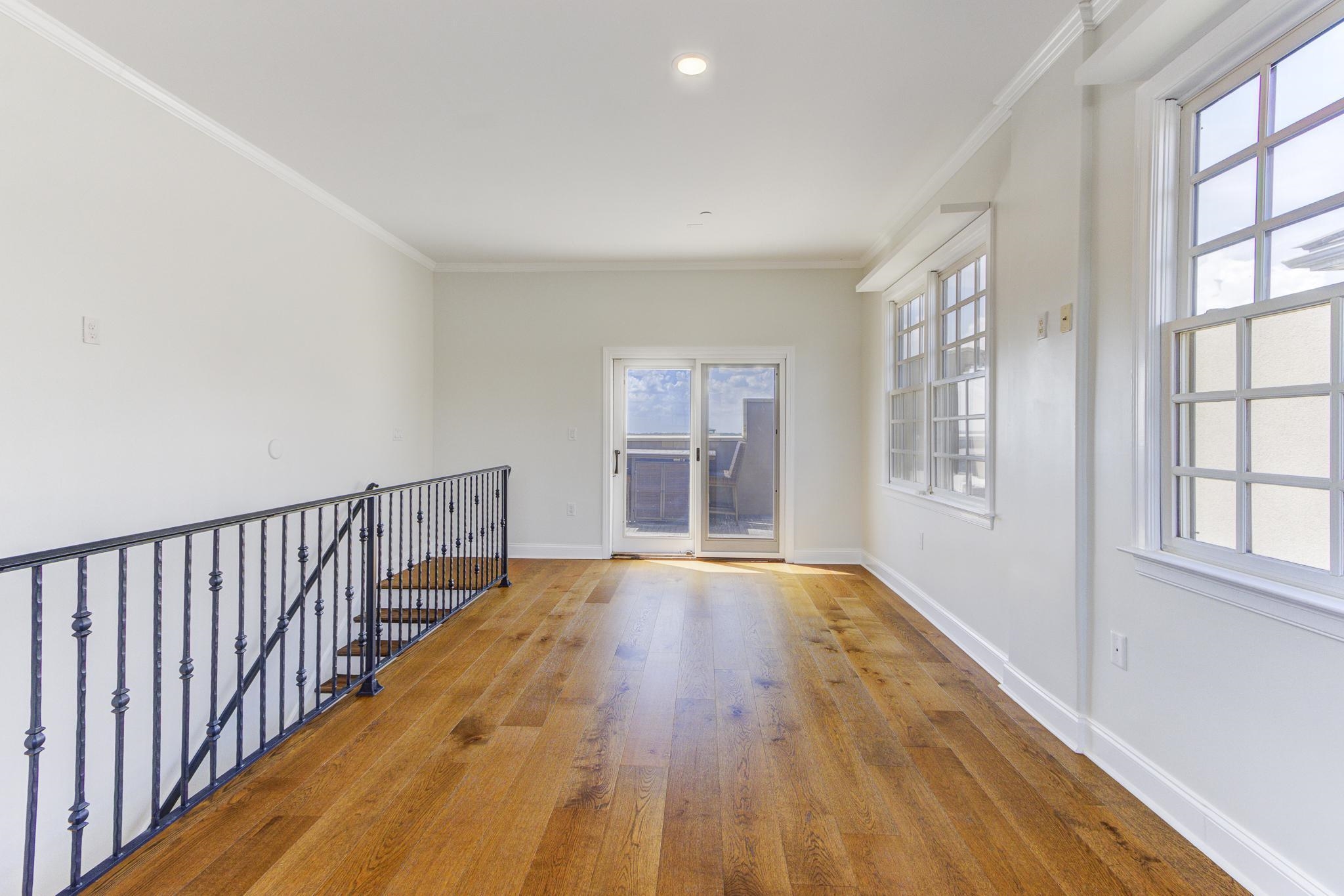 Memphis, Tennessee 38103, United States, 2 Bedrooms Bedrooms, ,3 BathroomsBathrooms,Residential,Active,175048