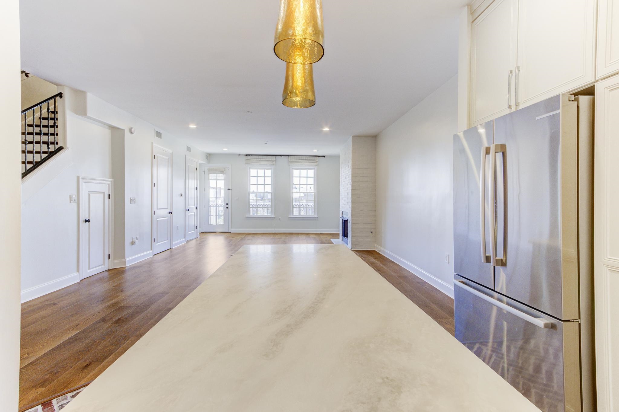 Memphis, Tennessee 38103, United States, 2 Bedrooms Bedrooms, ,3 BathroomsBathrooms,Residential,Active,175048