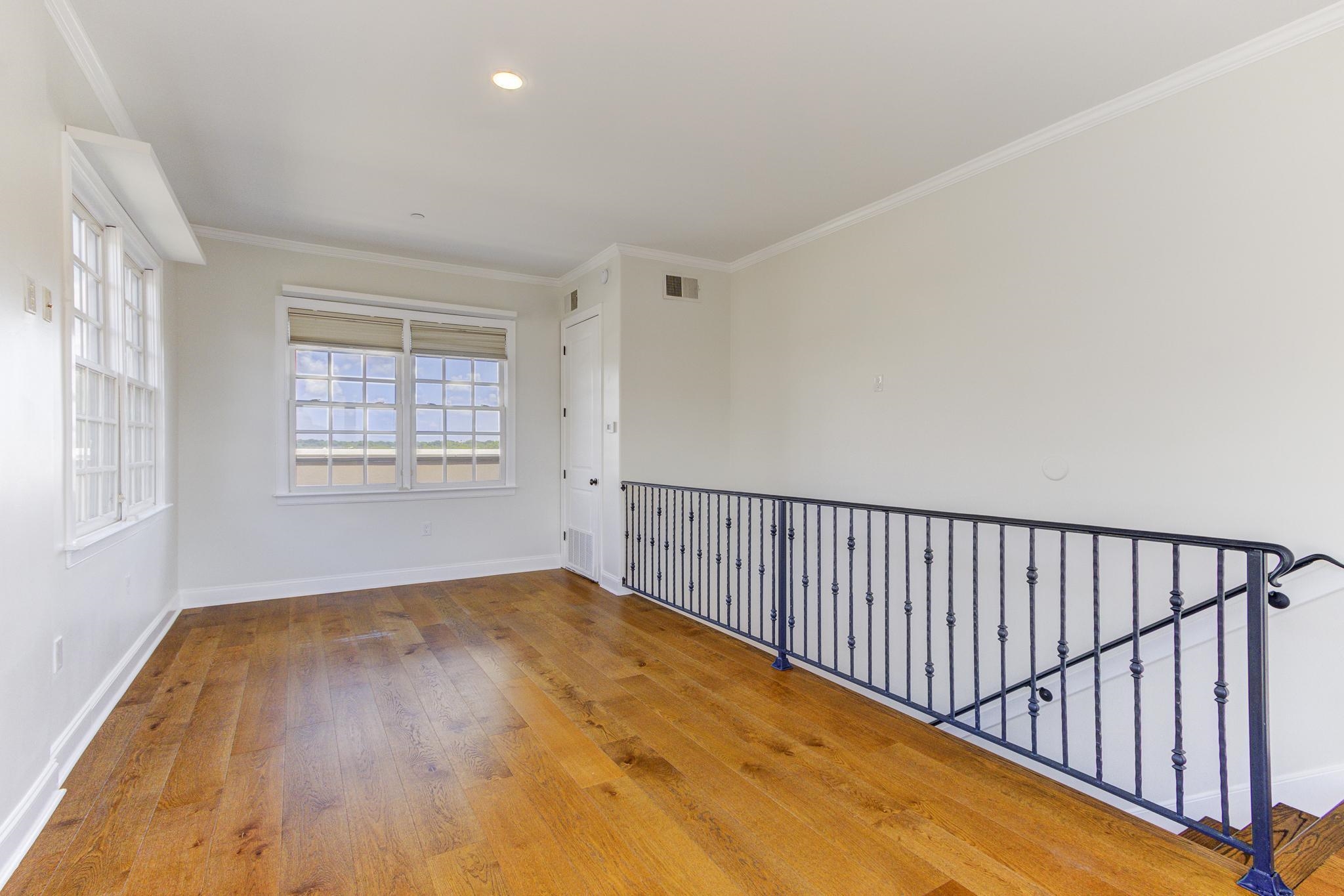 Memphis, Tennessee 38103, United States, 2 Bedrooms Bedrooms, ,3 BathroomsBathrooms,Residential,Active,175048