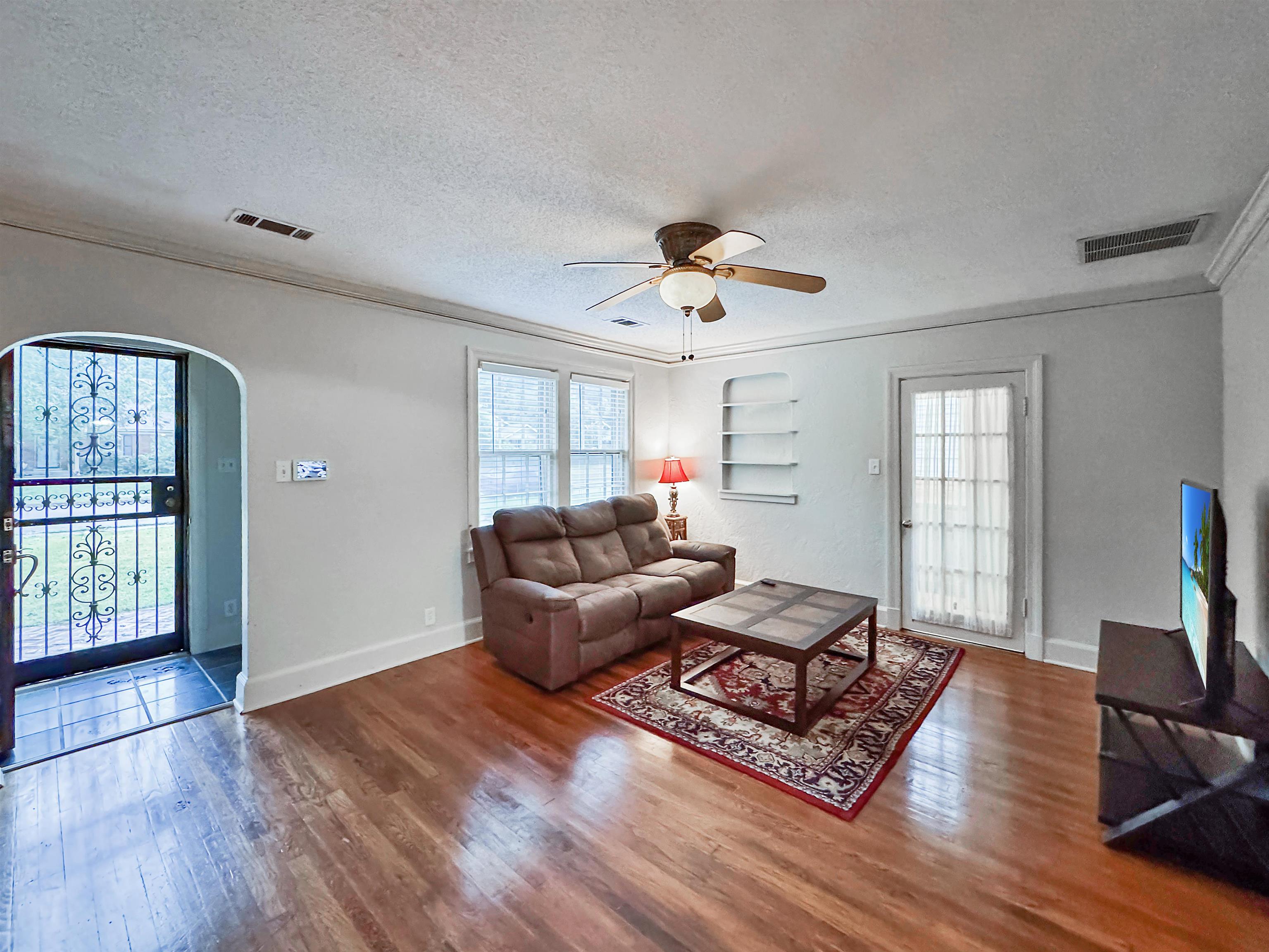 Memphis, Tennessee 38111, United States, 2 Bedrooms Bedrooms, ,1 BathroomBathrooms,Residential,Active,223741