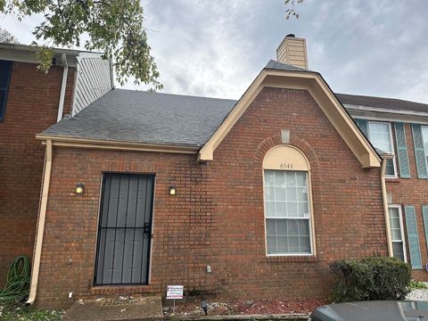 Photo of 6543 FERN CREEK DR, Memphis, TN 38115 (MLS # 10209368)