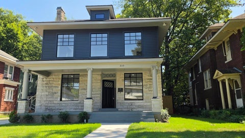 Photo of 310 GARLAND ST, Memphis, TN 38104 (MLS # 10229356)