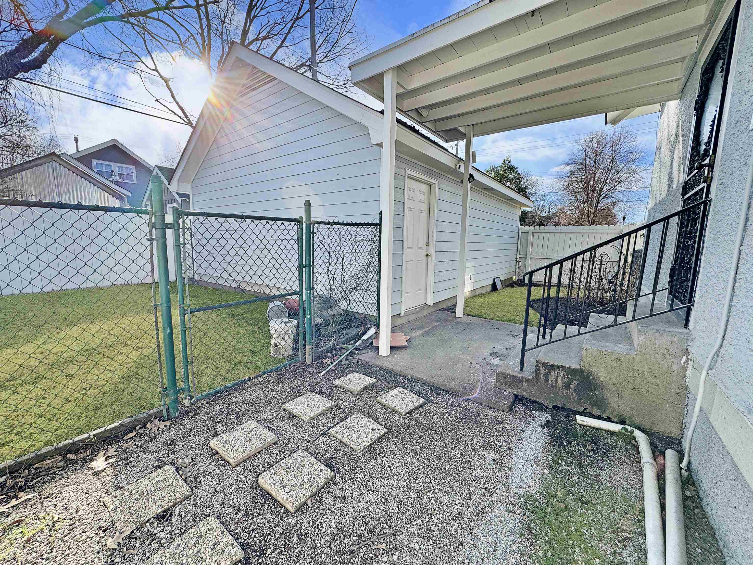 Memphis, Tennessee 38112, United States, 3 Bedrooms Bedrooms, ,2 BathroomsBathrooms,Residential,Active,79937