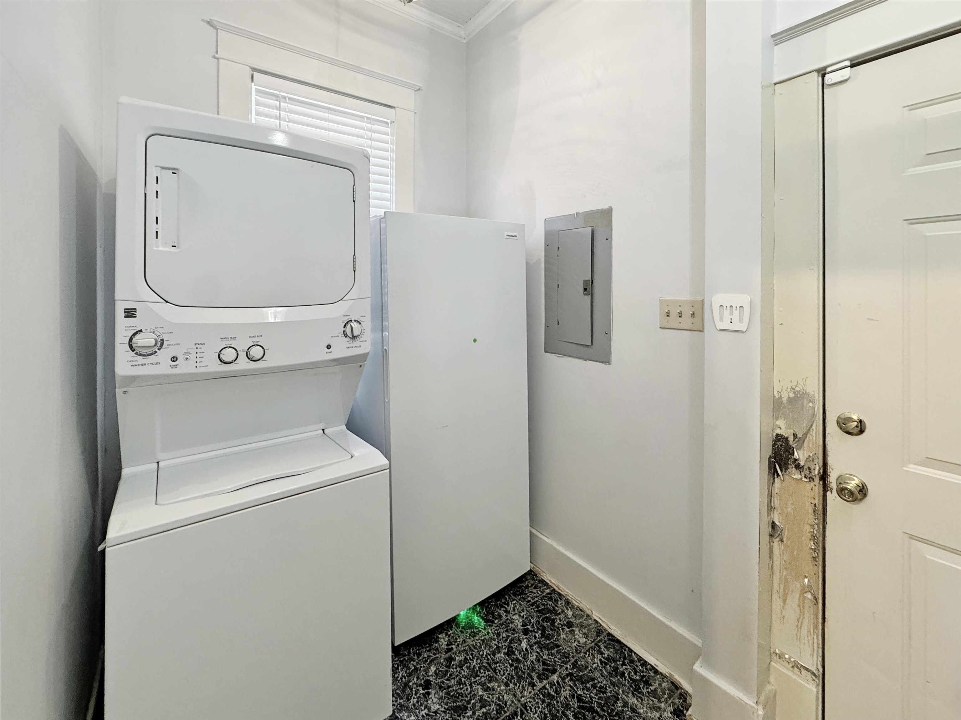 Memphis, Tennessee 38112, United States, 3 Bedrooms Bedrooms, ,2 BathroomsBathrooms,Residential,Active,79937