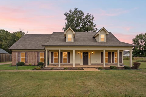 Photo of 360 CATALPA DR, Eads, TN 38028 (MLS # 10232492)