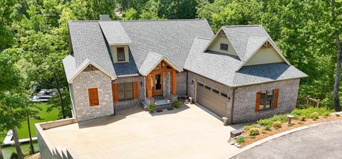 Photo of 55 RIDGE POINTE DR, Savannah, TN 38372 (MLS # 10217442)