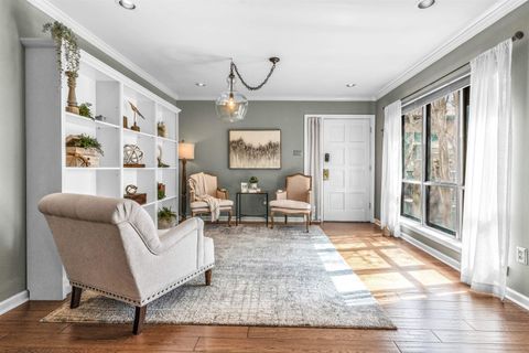 Photo of 409 S PERKINS RD 409-4 #409-4, Memphis, TN 38117 (MLS # 10216535)