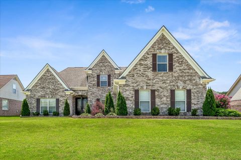 Photo of 8817 BRUNSWICK FARMS DR, Bartlett, TN 38002 (MLS # 10225279)