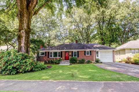 Photo of 1227 COLONIAL RD, Memphis, TN 38117 (MLS # 10227977)