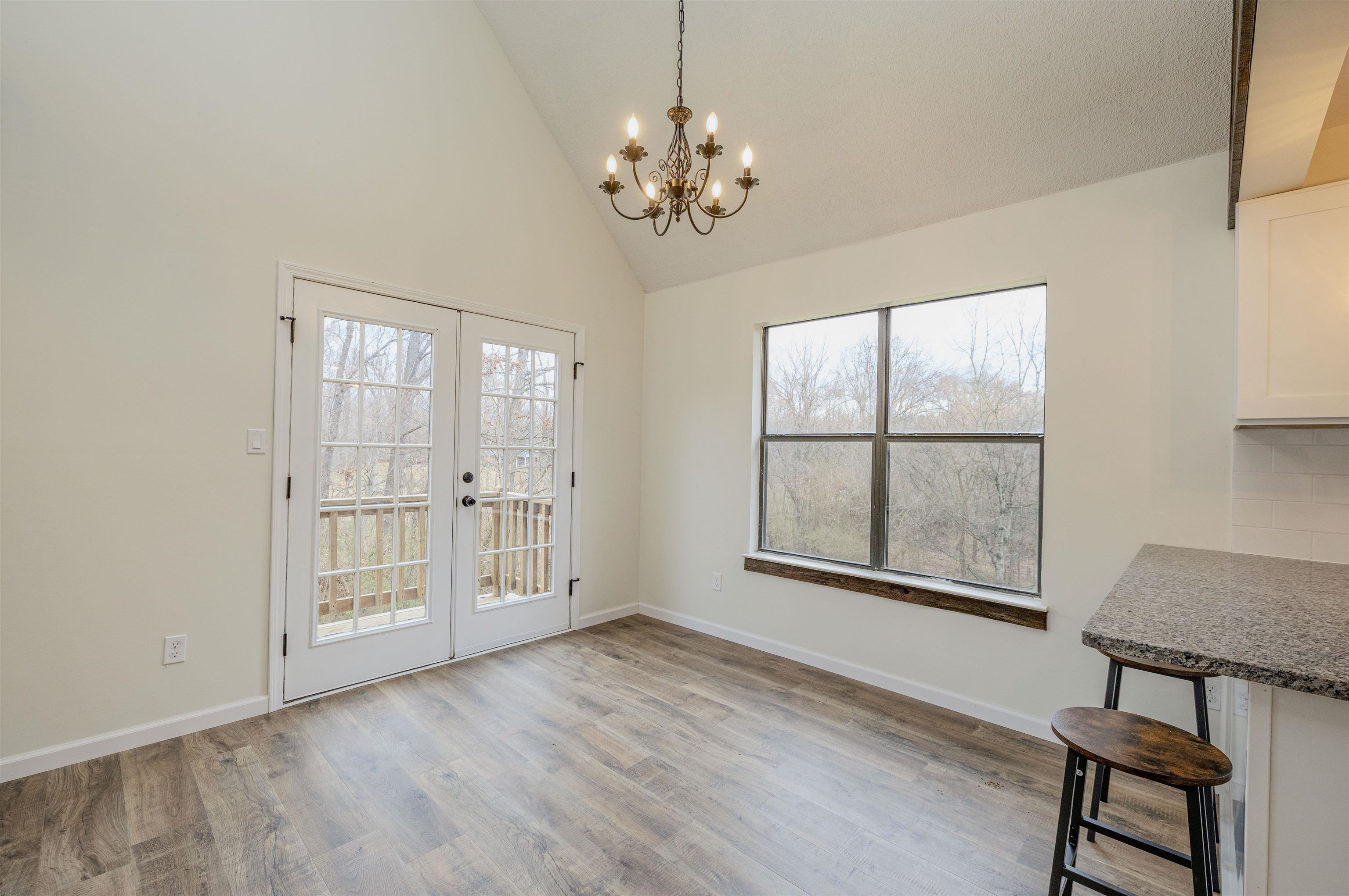 Millington, Tennessee 38053, United States, 2 Bedrooms Bedrooms, ,2 BathroomsBathrooms,Residential,Pending,84023