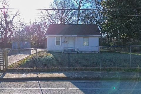 Photo of 3817 CHELSEA AVE, Memphis, TN 38108 (MLS # 10213161)