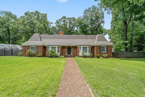 Photo of 1273 BROOKFIELD RD, Memphis, TN 38119 (MLS # 10223798)