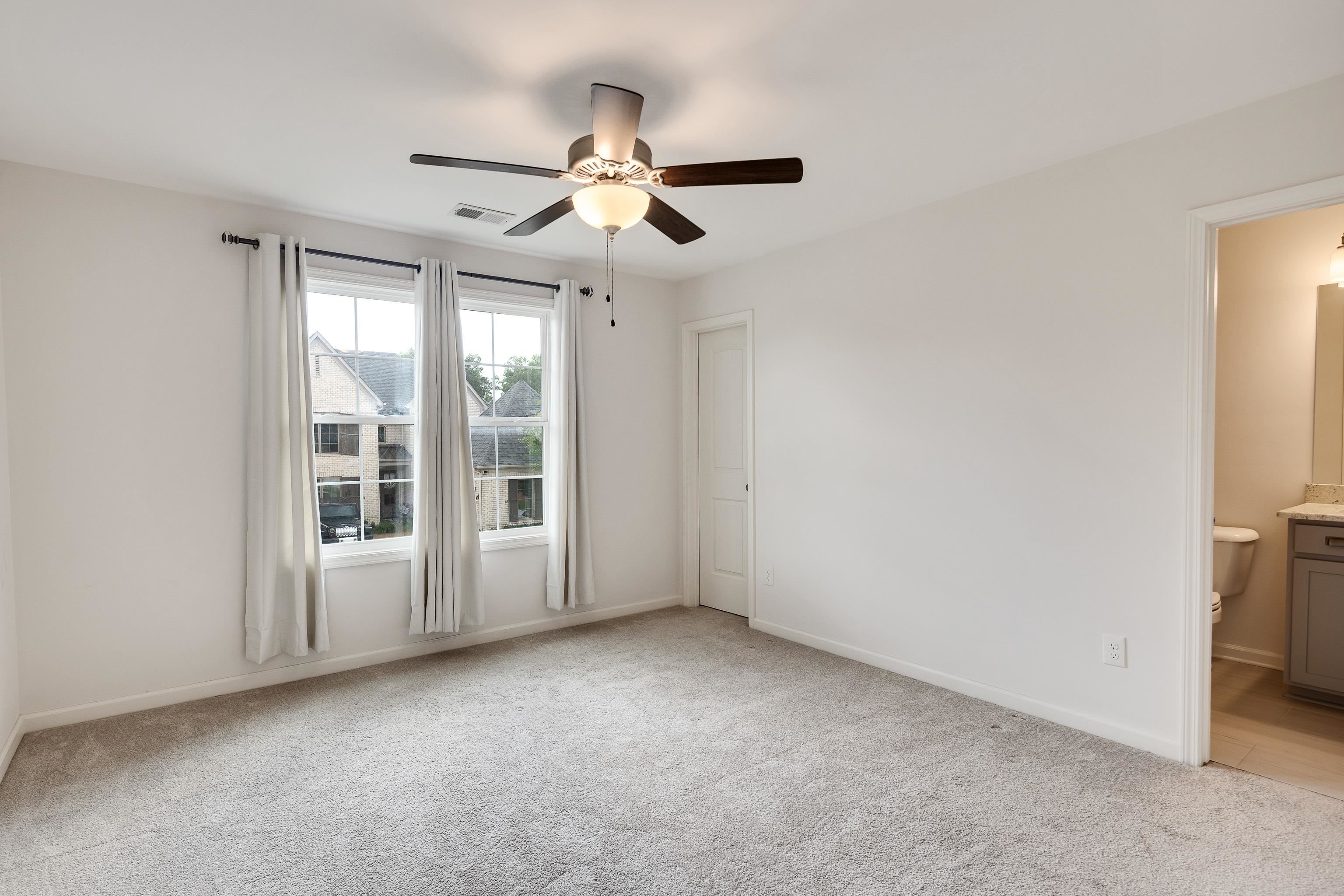 Collierville, Tennessee 38017, United States, 4 Bedrooms Bedrooms, ,4 BathroomsBathrooms,Residential,Active,170335