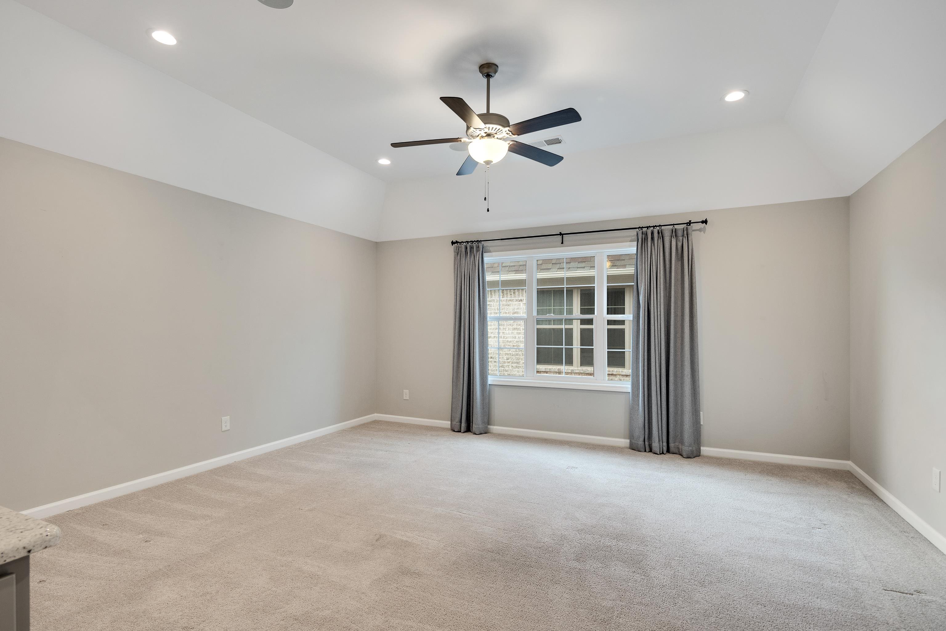 Collierville, Tennessee 38017, United States, 4 Bedrooms Bedrooms, ,4 BathroomsBathrooms,Residential,Active,170335