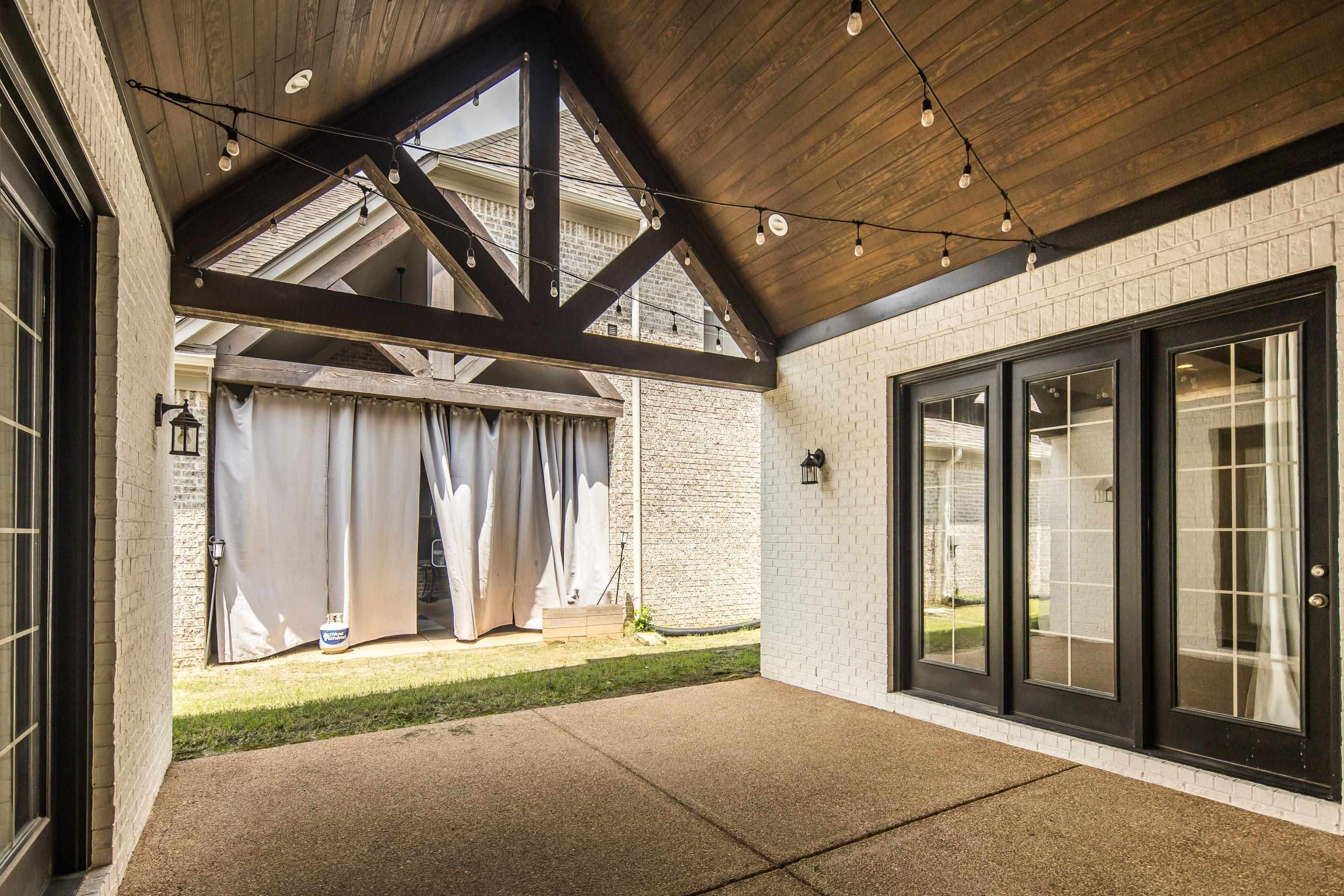 Collierville, Tennessee 38017, United States, 4 Bedrooms Bedrooms, ,4 BathroomsBathrooms,Residential,Active,170335